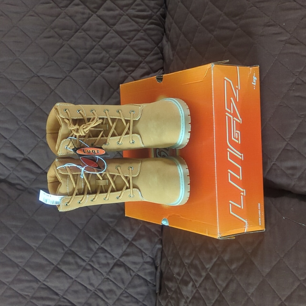 NWT Lugz Clover Wheat Fashion Boots in Multiple Sizes